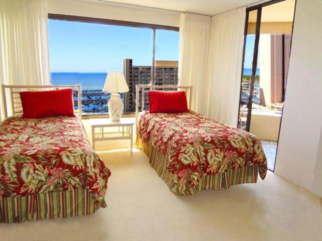 Waikiki Vacation 2br 88 Apartment *